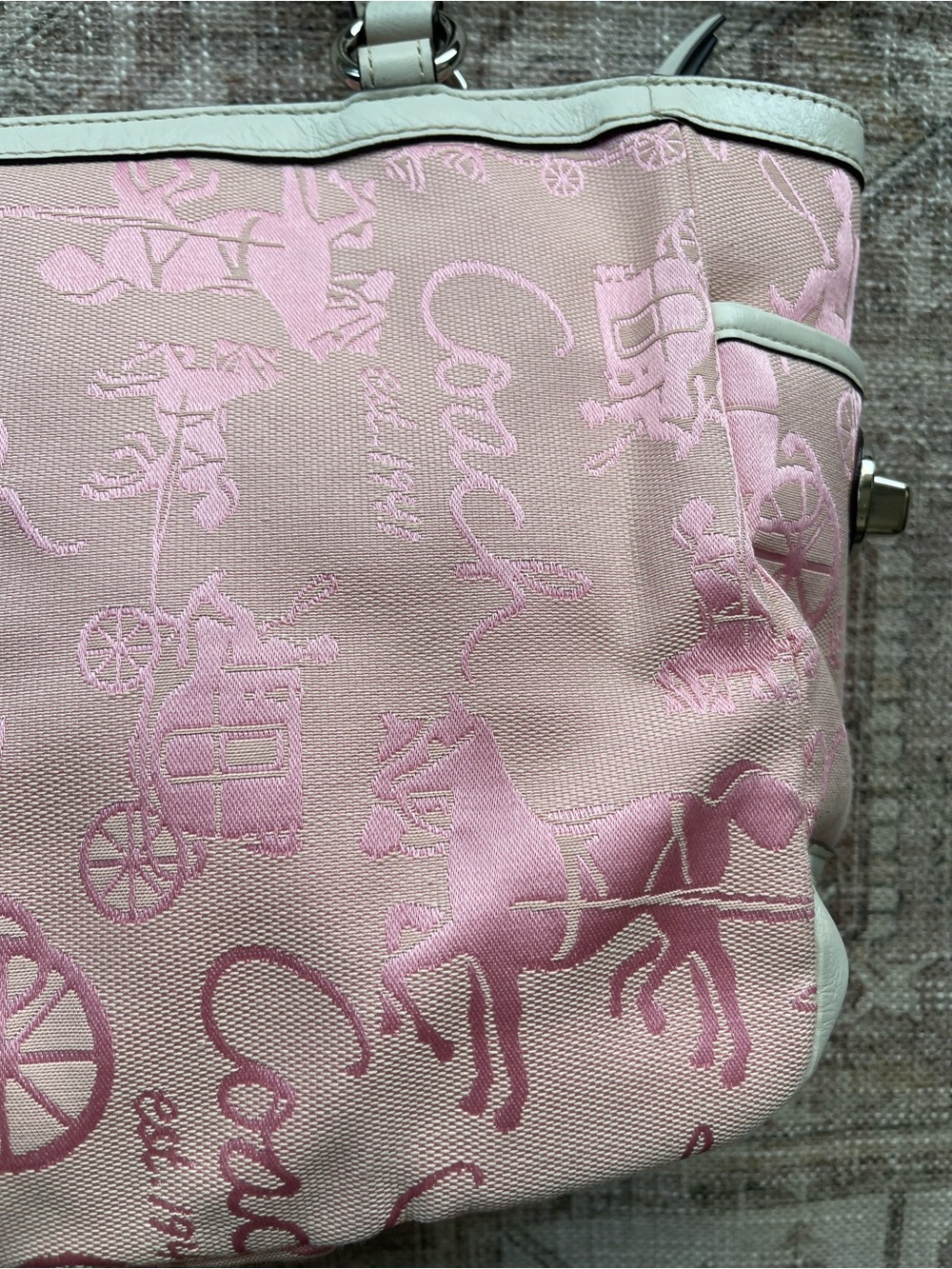 Coach Rare Y2K 2000’s Baby Pink Carriage Shoulder Tote with White Trim - Picture 12 of 16